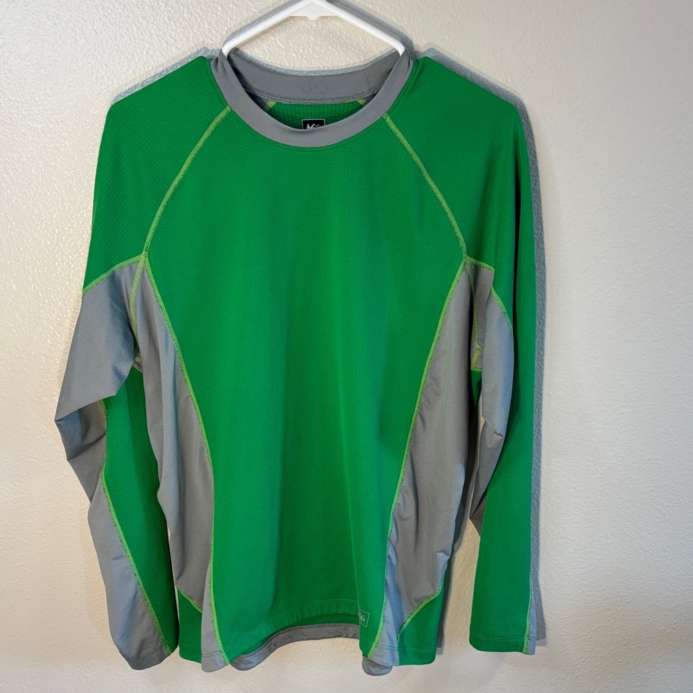 REI Green and Gray Men's Thermal  -69sku